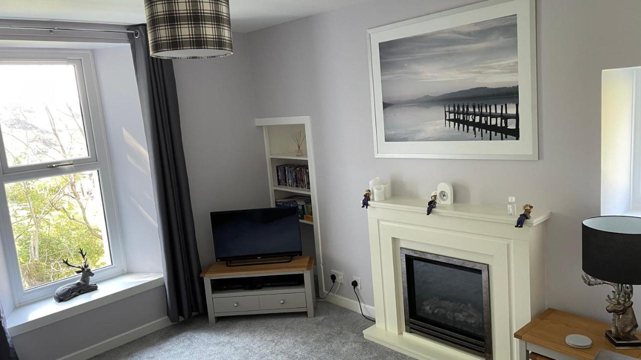 Beautiful Cottage In A Wonderful Highland Setting Drumbeg Exterior photo