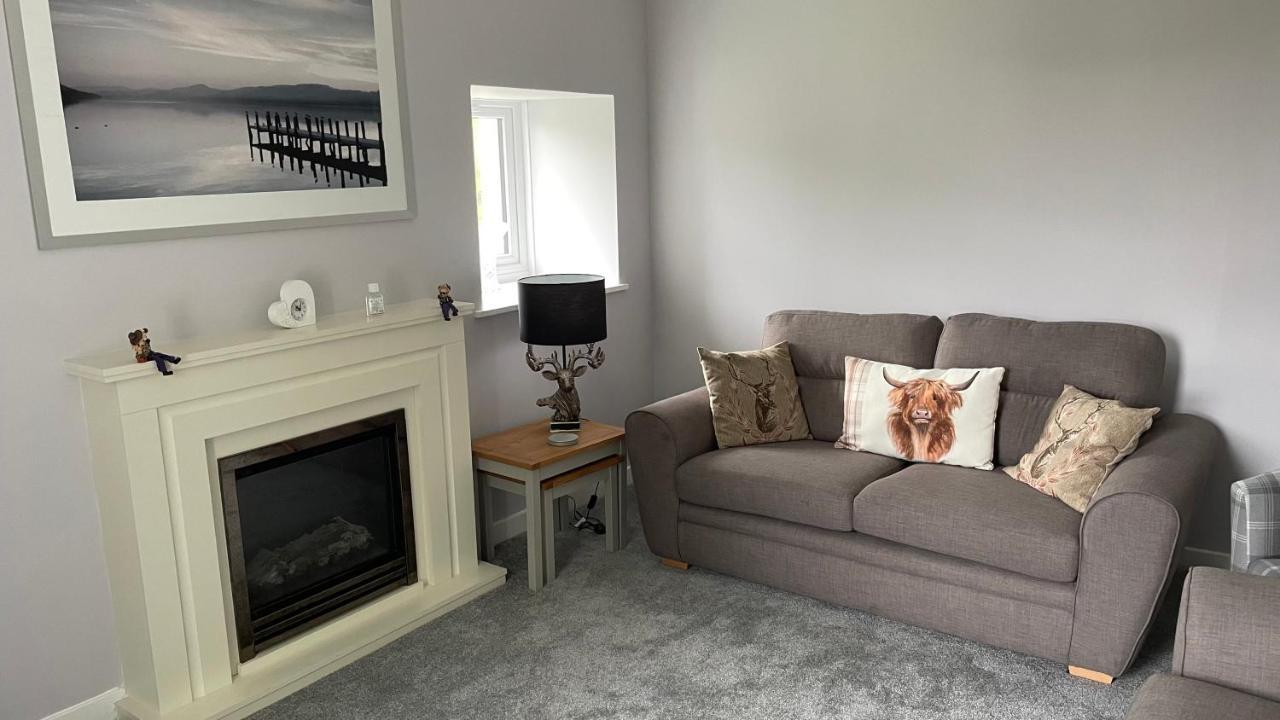 Beautiful Cottage In A Wonderful Highland Setting Drumbeg Exterior photo