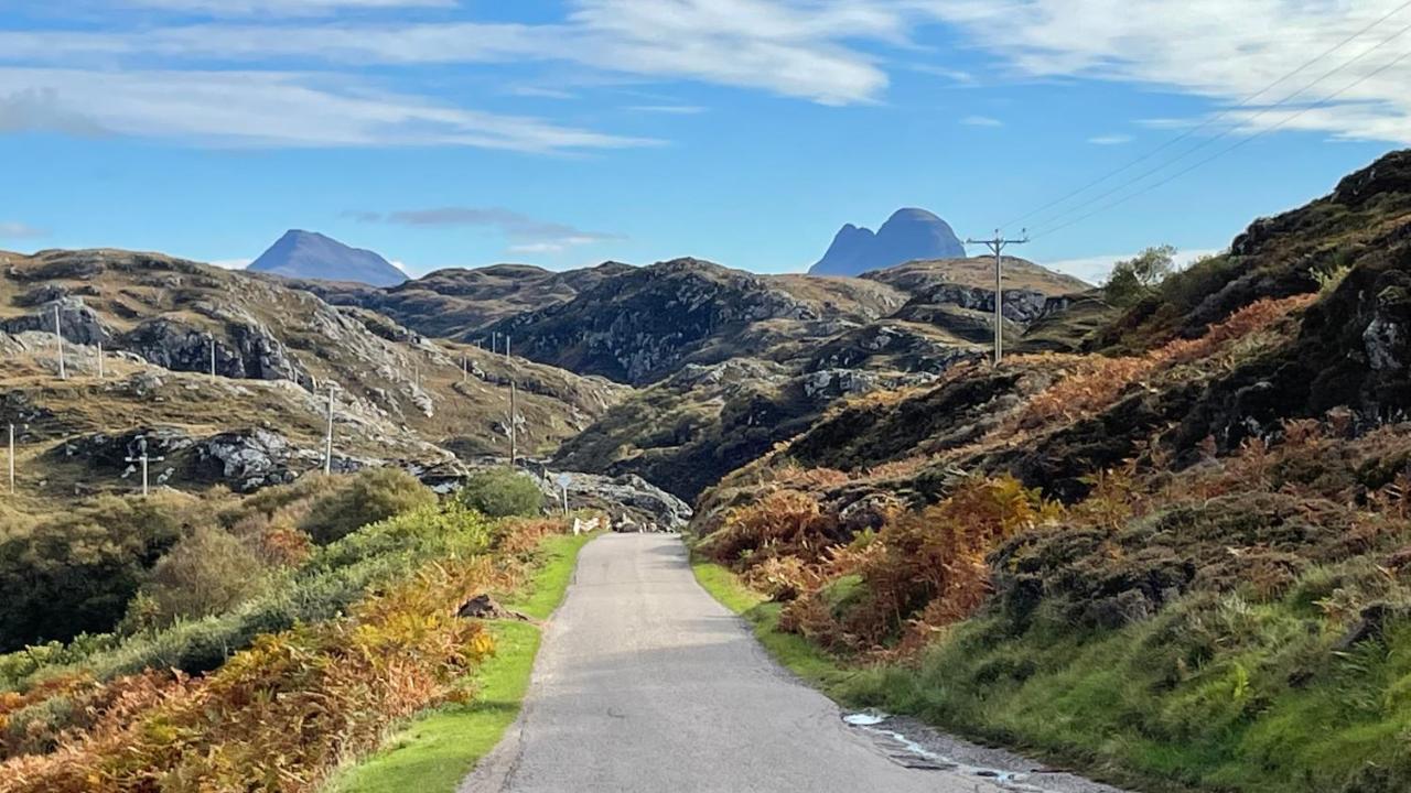 Beautiful Cottage In A Wonderful Highland Setting Drumbeg Exterior photo